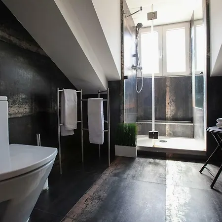 Penthouse 204 Apartment