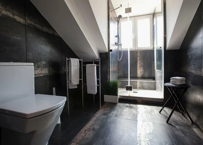 Penthouse 204 Apartment